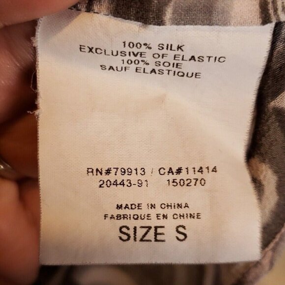 A Pea In The Pod Maternity Womens Silk Sheer Grey Swirl Blouse Small - Picture 6 of 6